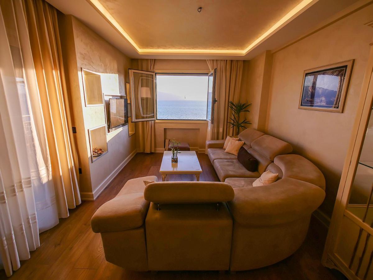 Sea Side Apartment Vlorë Exterior foto