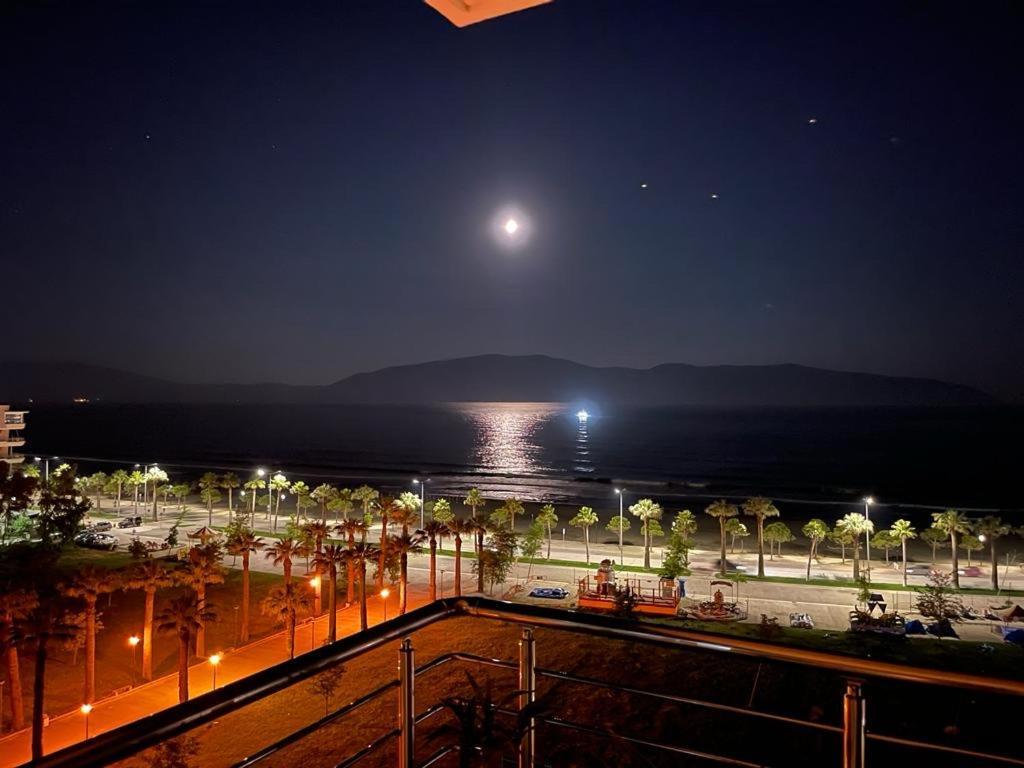 Sea Side Apartment Vlorë Exterior foto