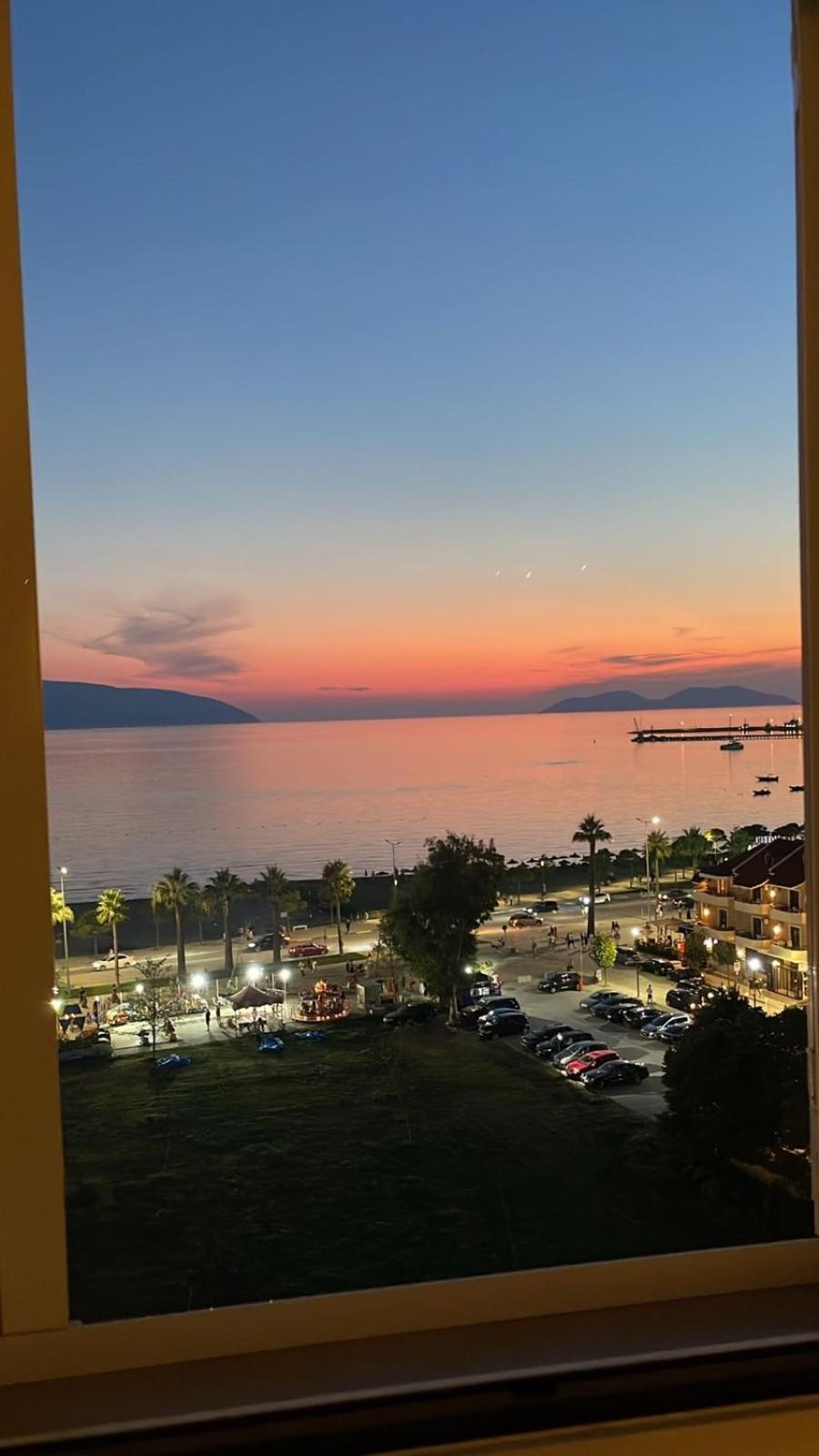 Sea Side Apartment Vlorë Exterior foto